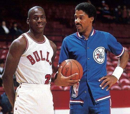 尤其是强调 尤其是强调